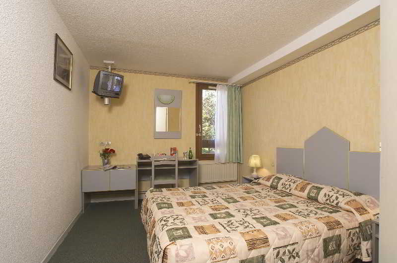 Logis Cris Hotel Et Restaurant, Lyon Sud-Est Corbas Room photo